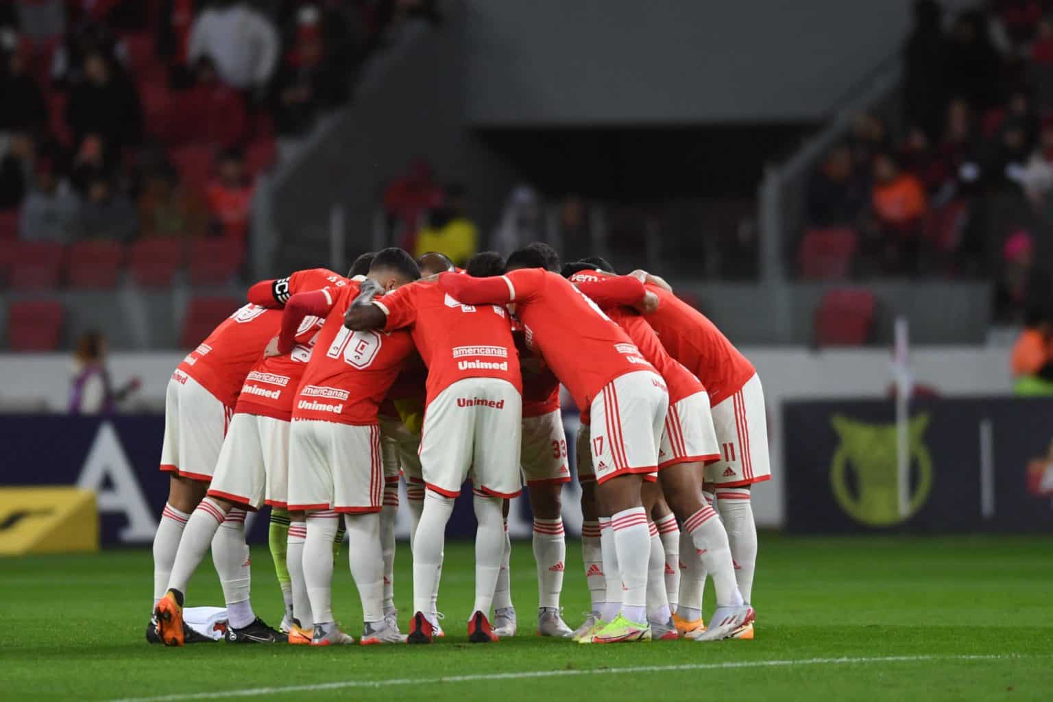 Estreia, retornos e aus&ecirc;ncias do Inter contra o Coritiba