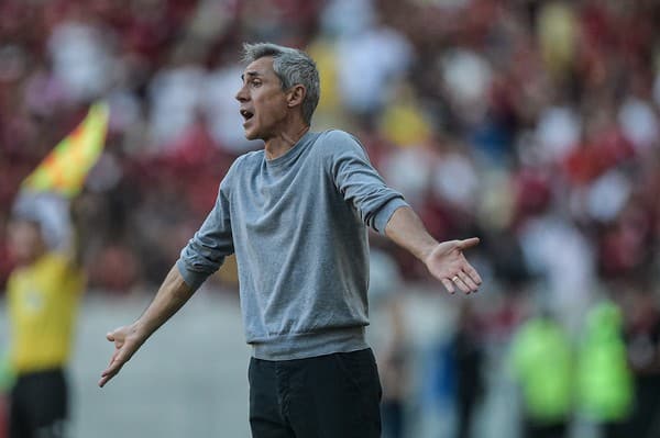 Ap&oacute;s derrota para o RB Bragantino, Paulo Sousa &eacute; demitido do Flamengo