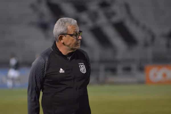 H&eacute;lio sobre derrota de virada da Ponte: &ldquo;O Sport soube valorizar a vantagem&rdquo;