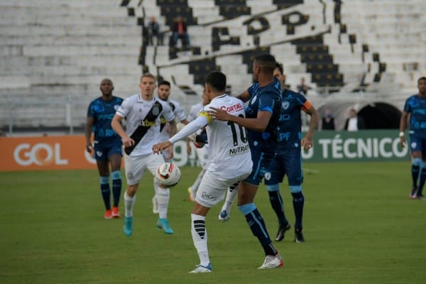 Ponte Preta completa 15 rodadas na zona de rebaixamento da Série B desde 2021