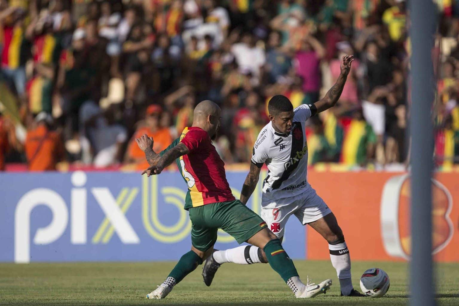 Maur&iacute;cio Souza tenta explicar a derrota do Vasco