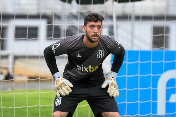 Ca&iacute;que Fran&ccedil;a fica livre para atuar diante do CSA