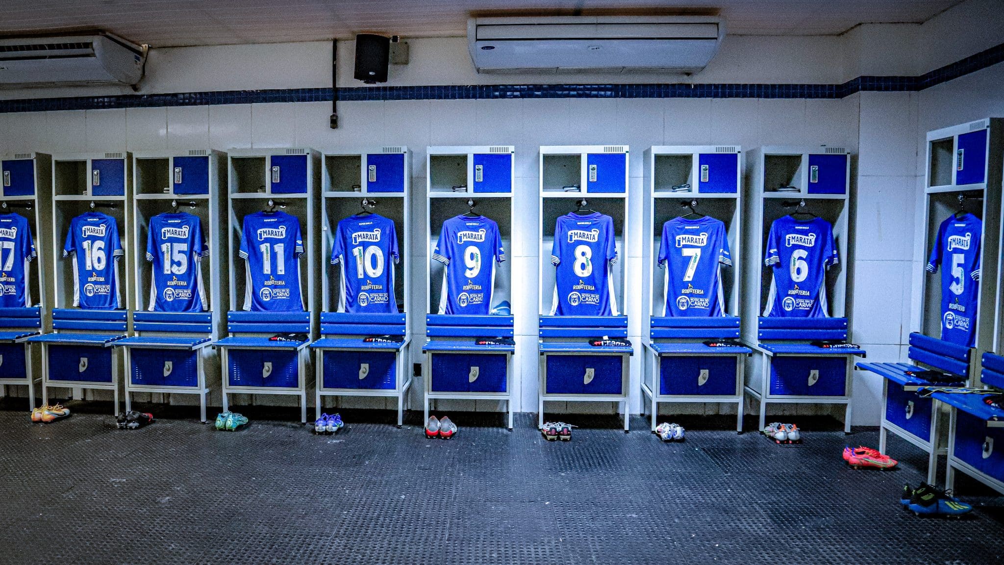 Confiança inicia vendas de ingressos para duelo contra o São José