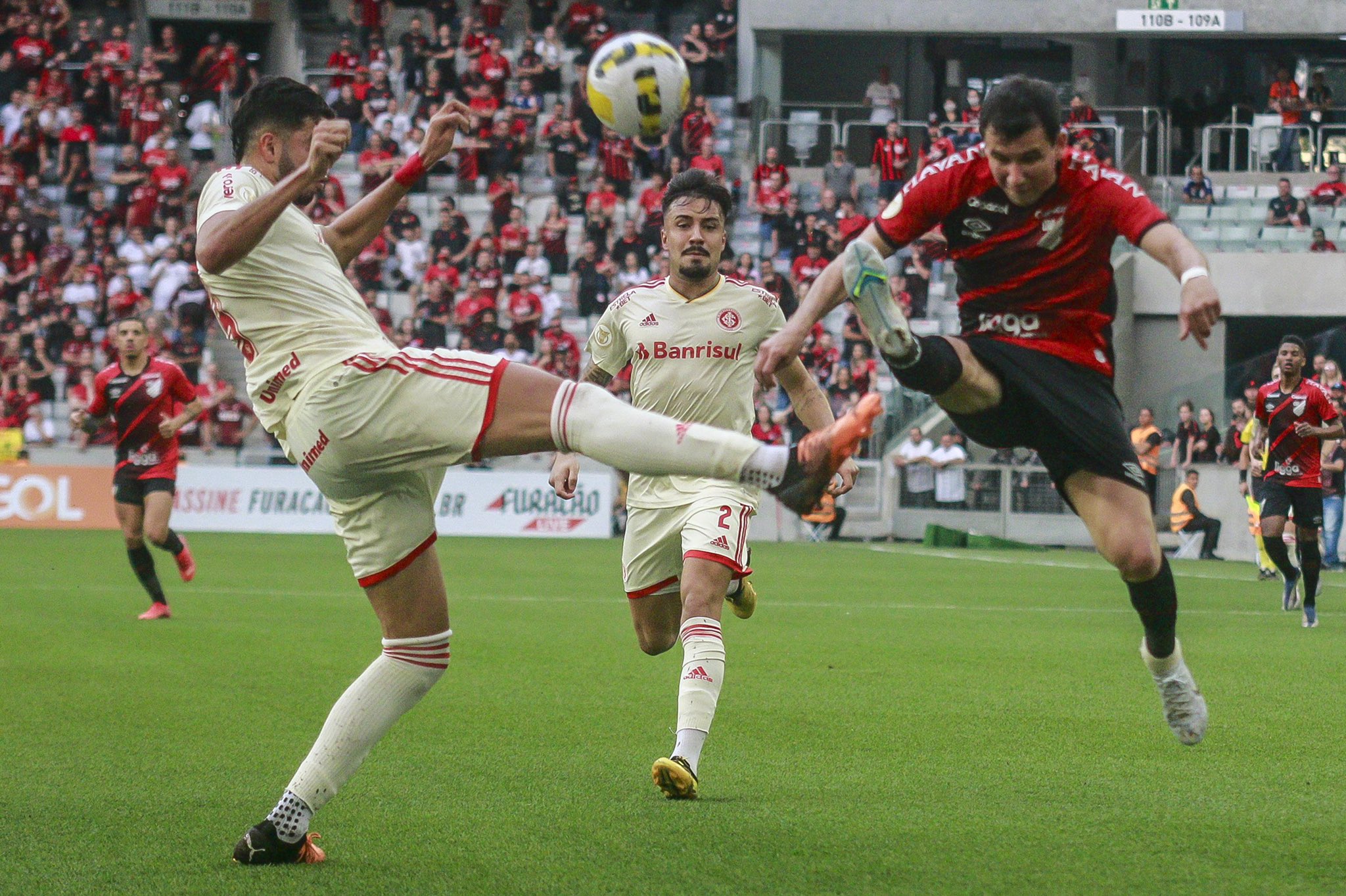 Athletico-PR x Internacional como aconteceu &ndash; Resultado, destaques e rea&ccedil;&atilde;o &ndash; Brasileir&atilde;o 2022