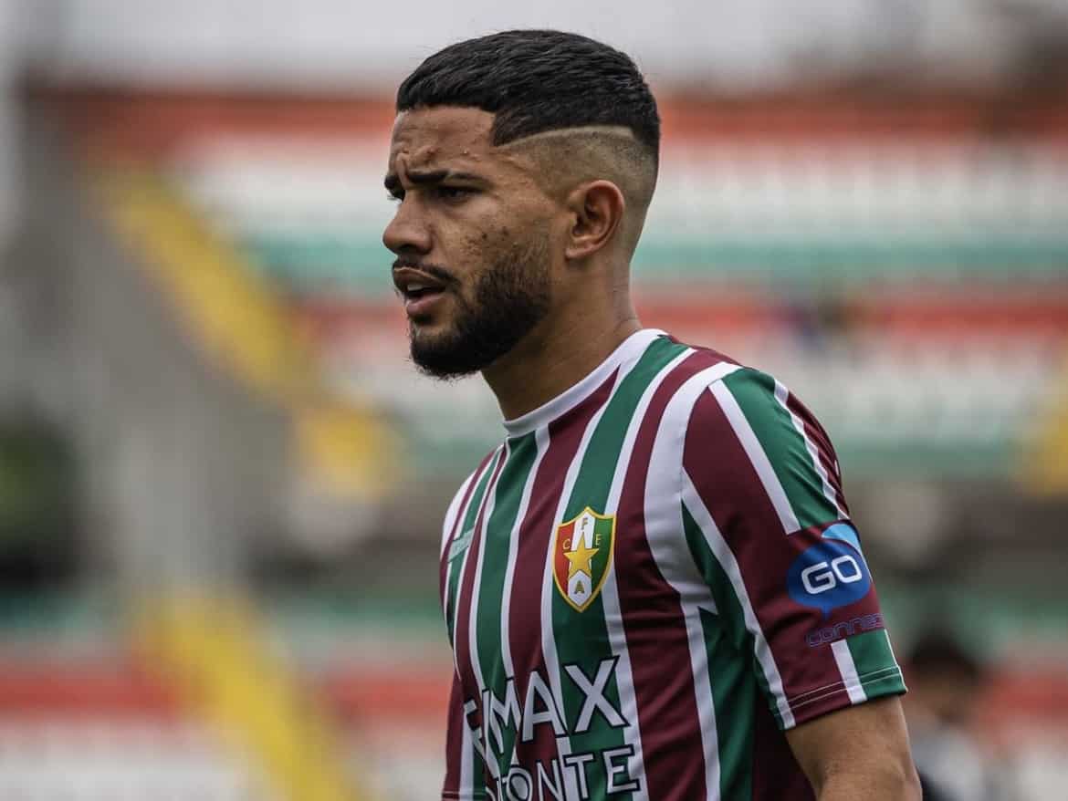 Jovem do Corinthians está a caminho de Portugal