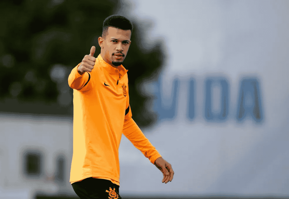 Corinthians acerta a venda de João Victor; veja valores