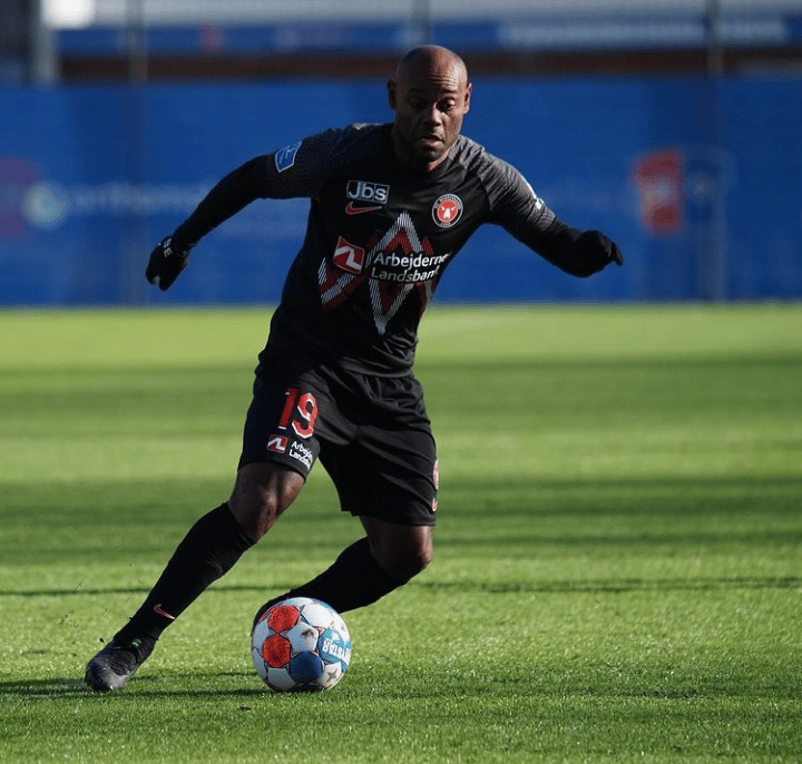 Paysandu fica perto de anunciar a contrata&ccedil;&atilde;o de Vagner Love