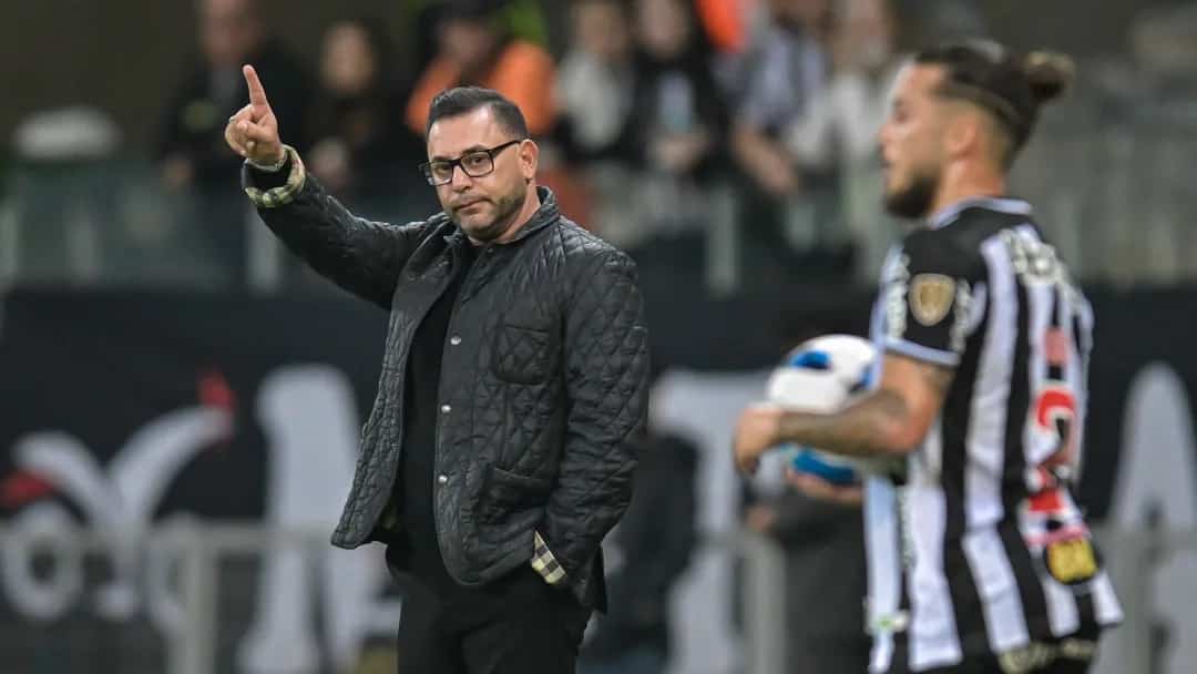 Turco Mohamed tem futuro incerto no Galo