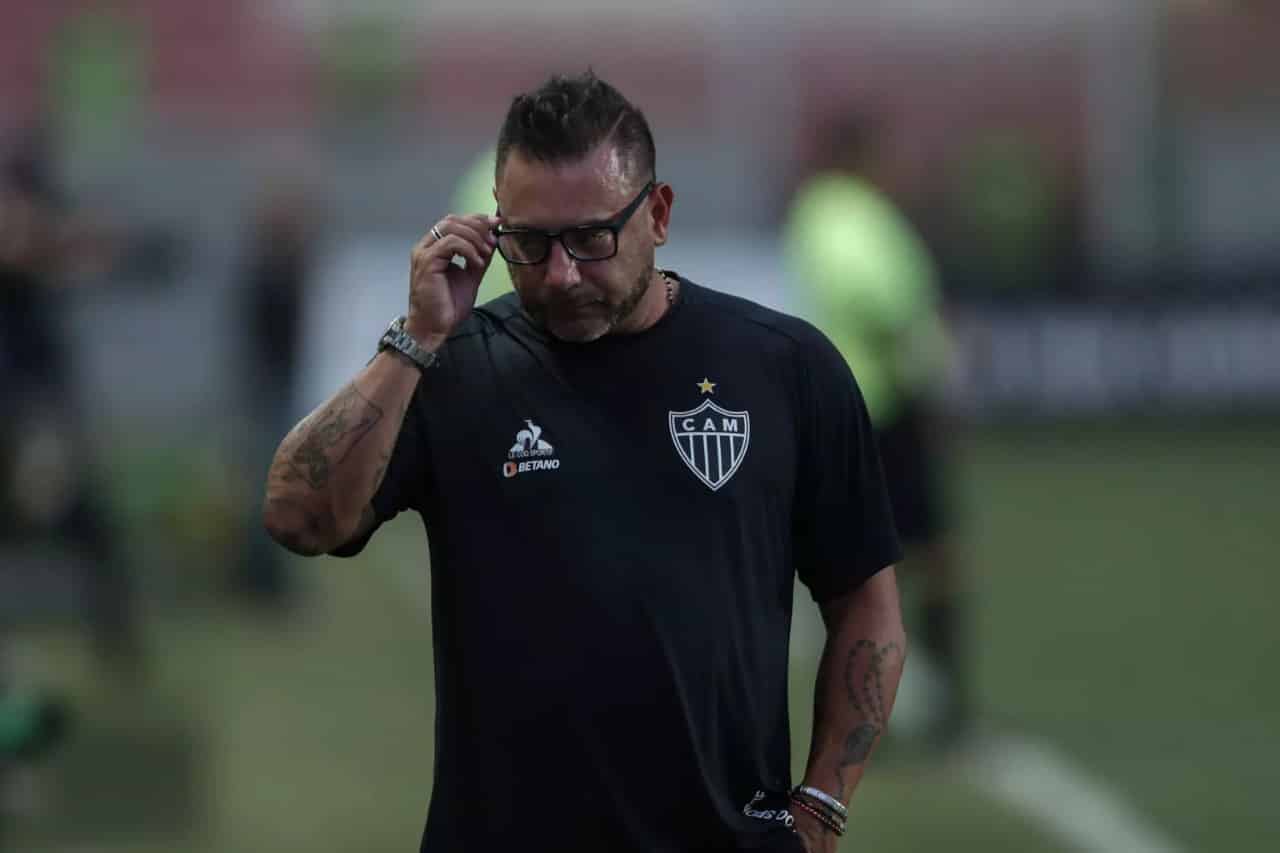 &lsquo;El Turco&rsquo; deixa comando do Galo