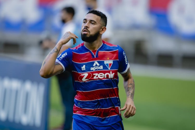 Felipe &eacute; punido pelo STJD e desfalca o Fortaleza