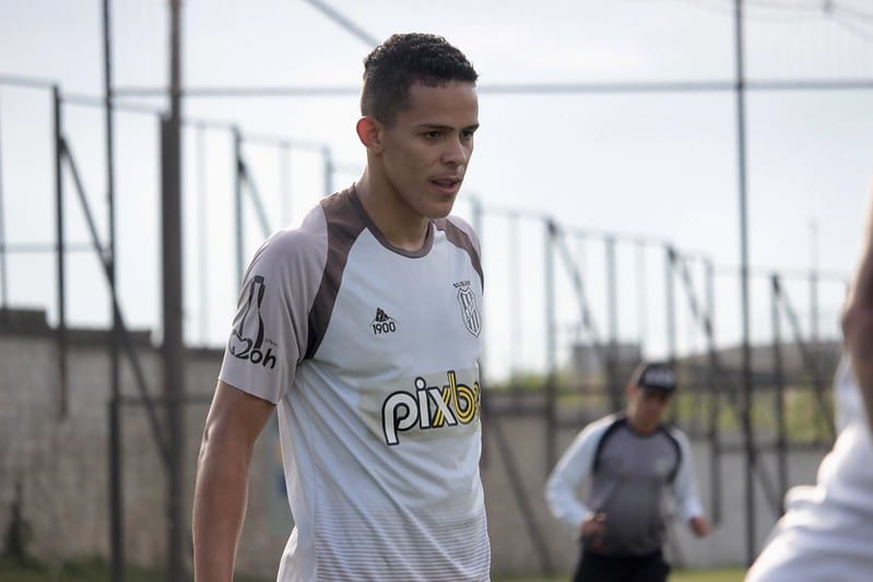 Ponte renova com Wallisson até 2027