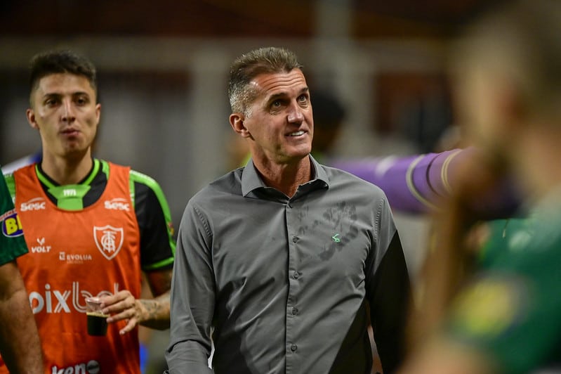 Vágner Mancini elogia time do América: “Merecemos a vitória”