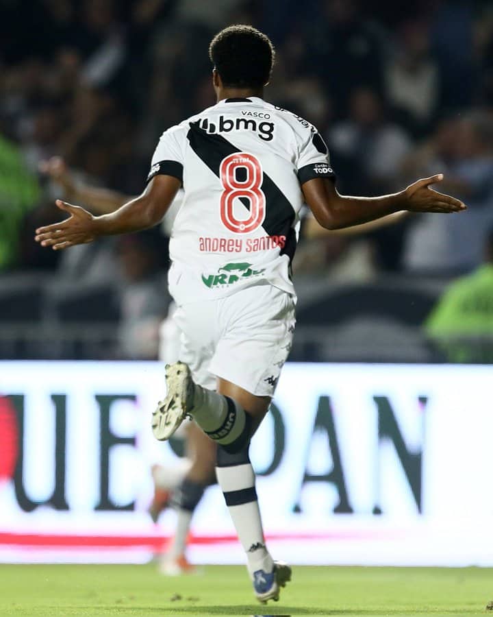 Andrey Santos se aproxima da renova&ccedil;&atilde;o com Vasco
