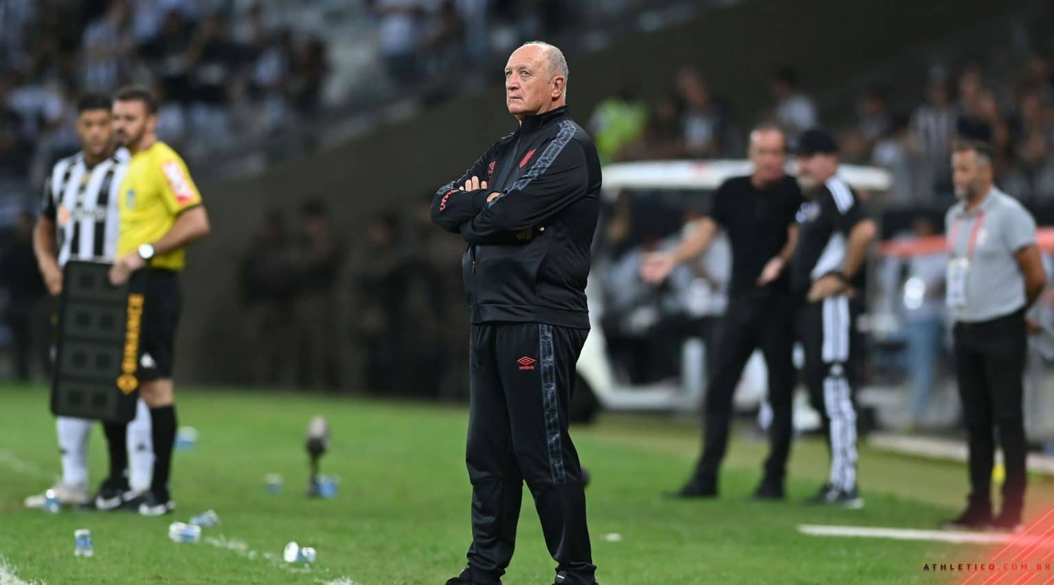 Felip&atilde;o elogia Vitor Roque, mas diz que Galo merecia a vit&oacute;ria