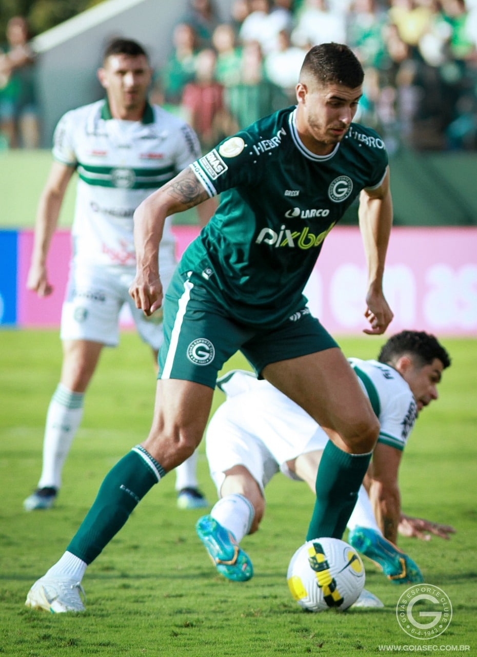 Pedro Raul destaca luta do Goiás