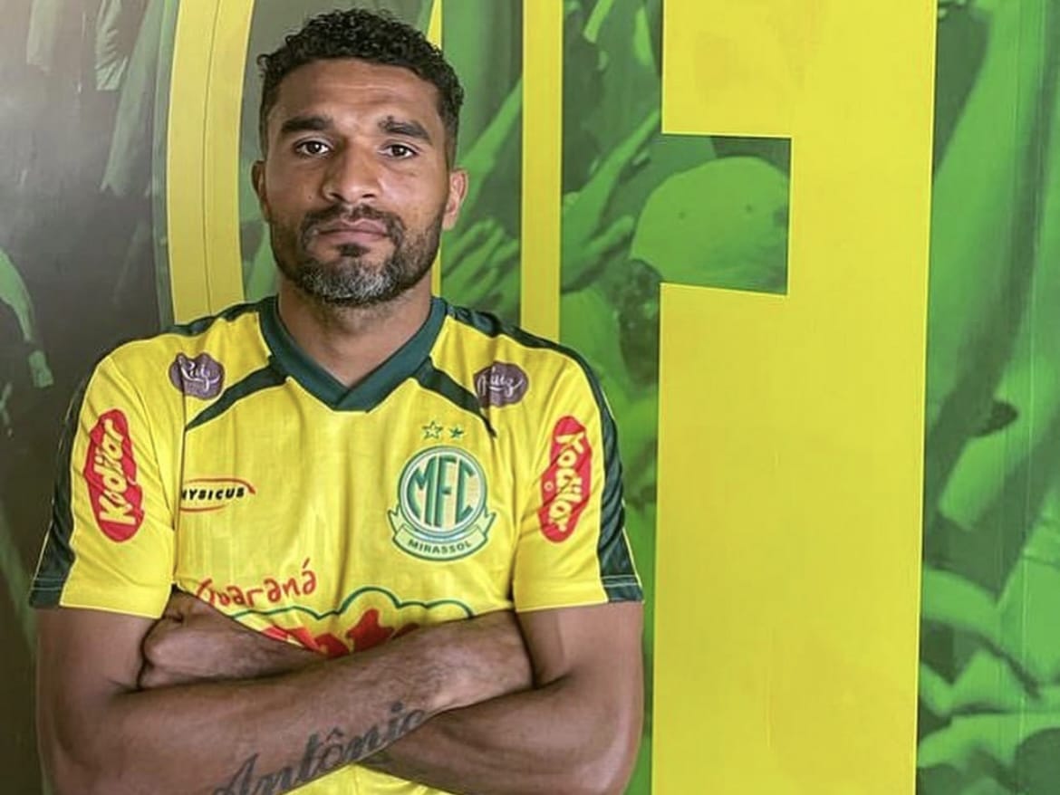 Mirassol anuncia zagueiro Willian, sexto refor&ccedil;o da janela