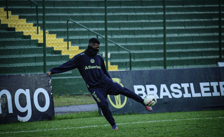 Ypiranga anuncia a sa&iacute;da de parte do elenco