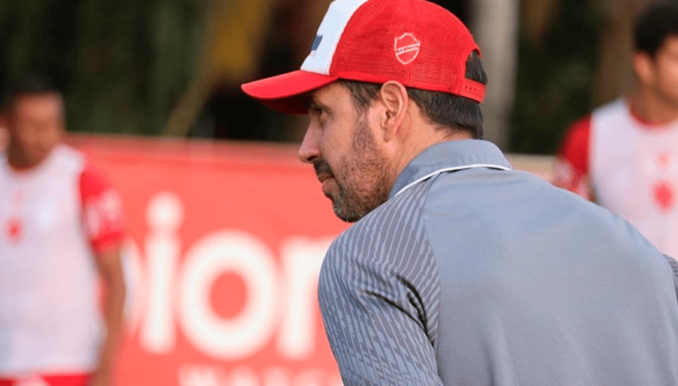 Vila Nova melhora n&uacute;meros na S&eacute;rie B e t&eacute;cnico celebra evolu&ccedil;&atilde;o