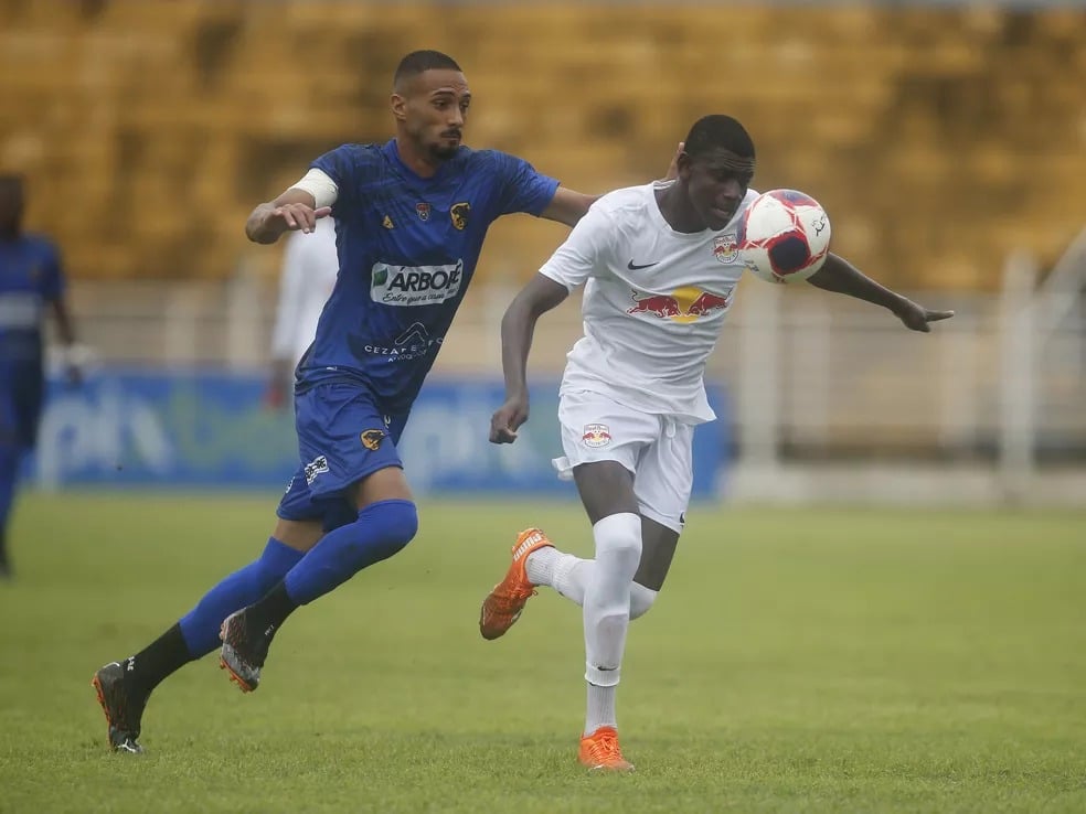 RB Bragantino acerta a contratação de volante do sub-20