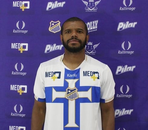 Willian Sim&otilde;es chega a Diadema para refor&ccedil;ar o &Aacute;gua Santa