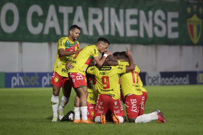 Brusque x Ponte Preta Como Aconteceu &ndash; Resultado, Destaque E Rea&ccedil;&atilde;o