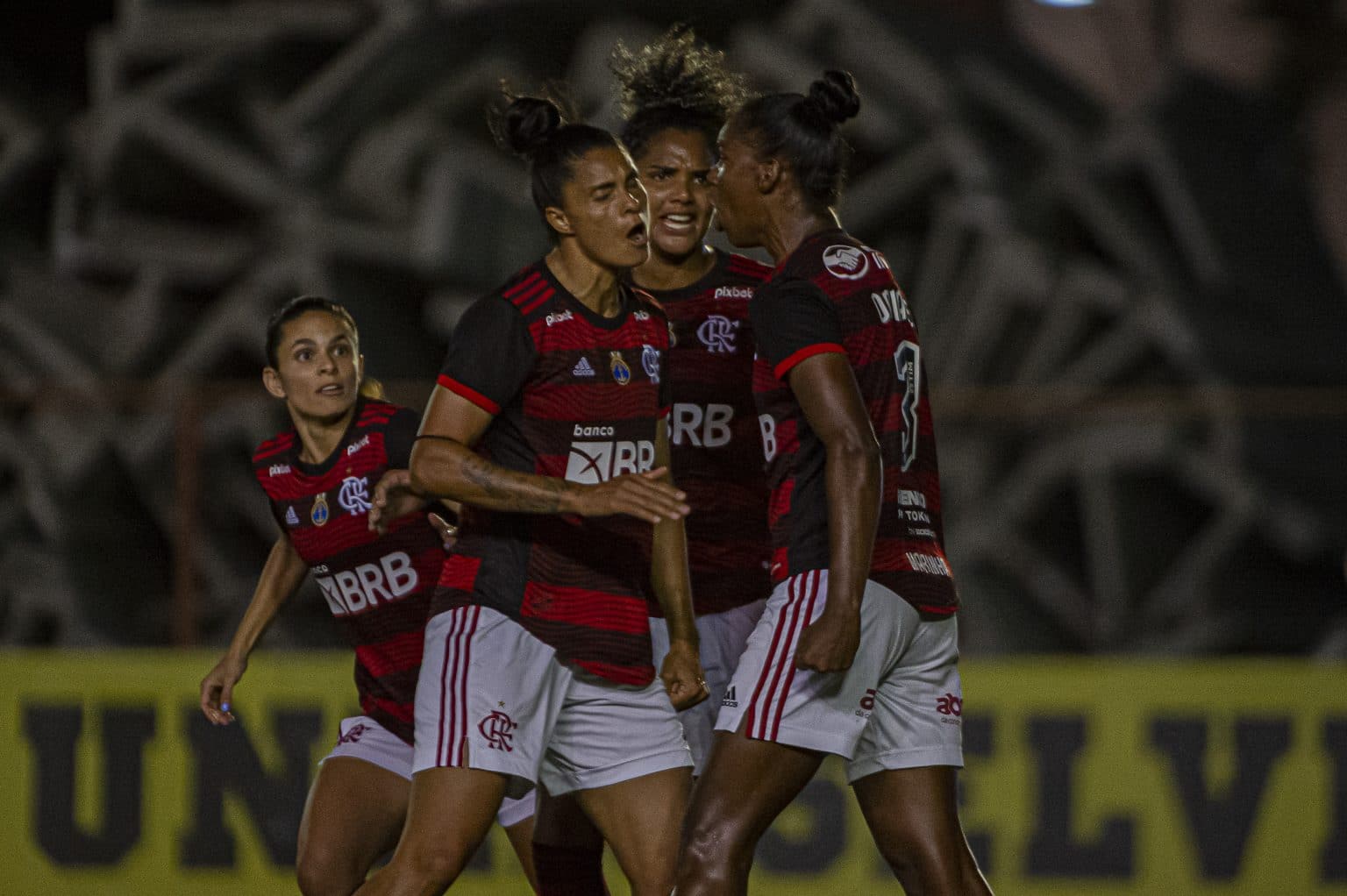 Meninas do Flamengo vencem por W.O. no Campeonato Carioca
