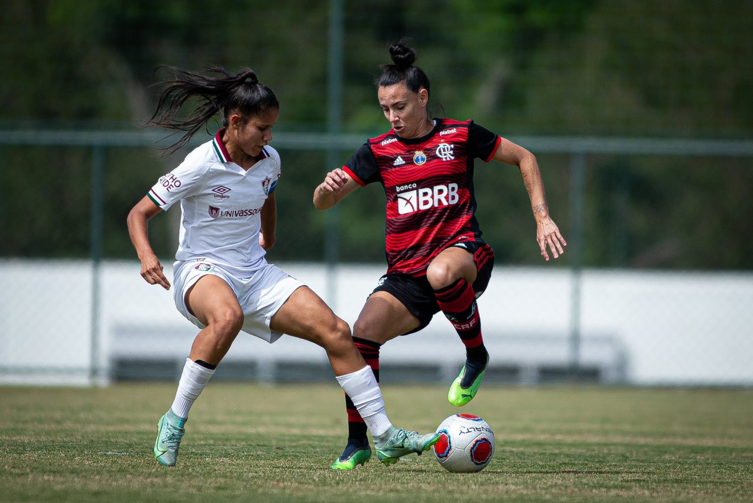 Flamengo vence clássico pelo Carioca Feminino