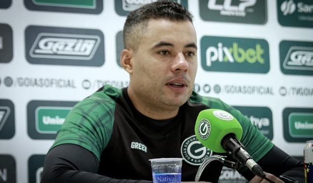 Jair Ventura est&aacute; orgulhoso do time do Goi&aacute;s
