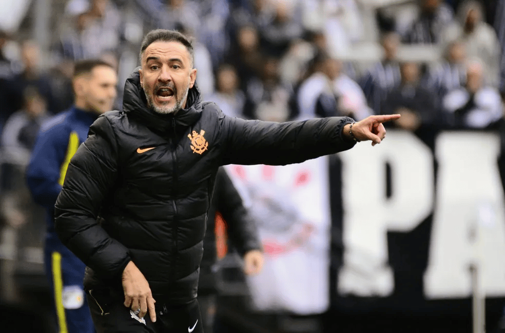 Fica ou sai? Vítor Pereira toma decisão
