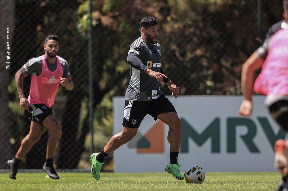 Galo visita Atlético-GO: Confira a escalação