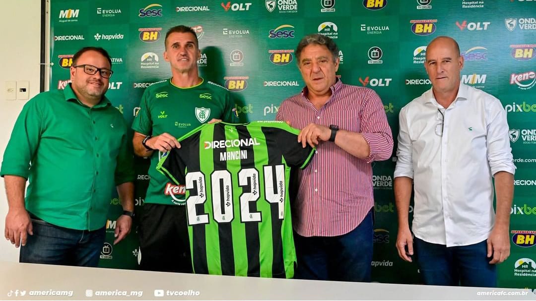 Vágner Mancini renova com América-MG após bons resultados