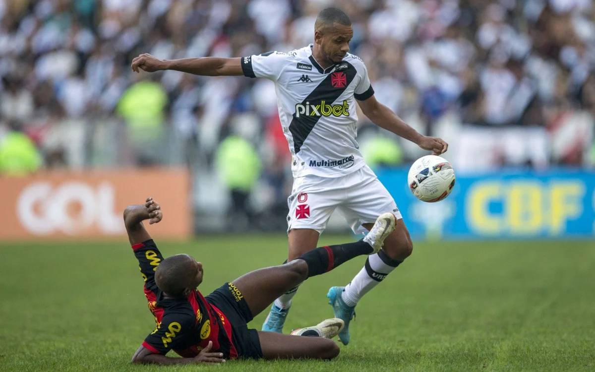 Jorginho promete laterais fortes no Vasco