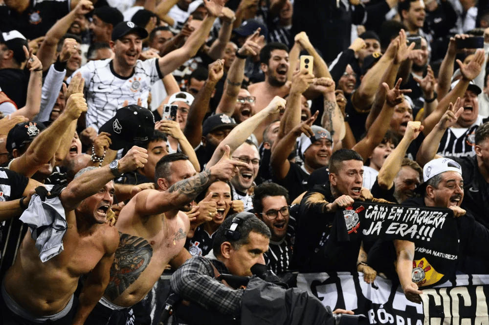 Alta procura por ingressos derruba site do Corinthians