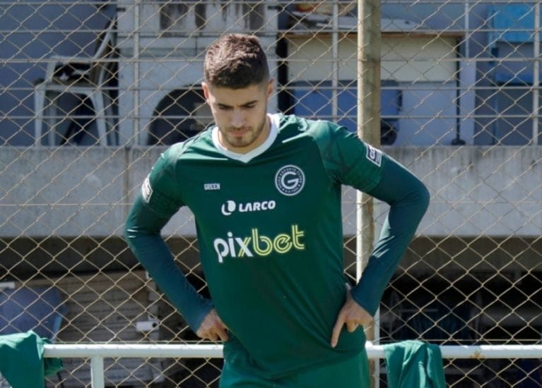 Goi&aacute;s pronto para duelo contra o Inter