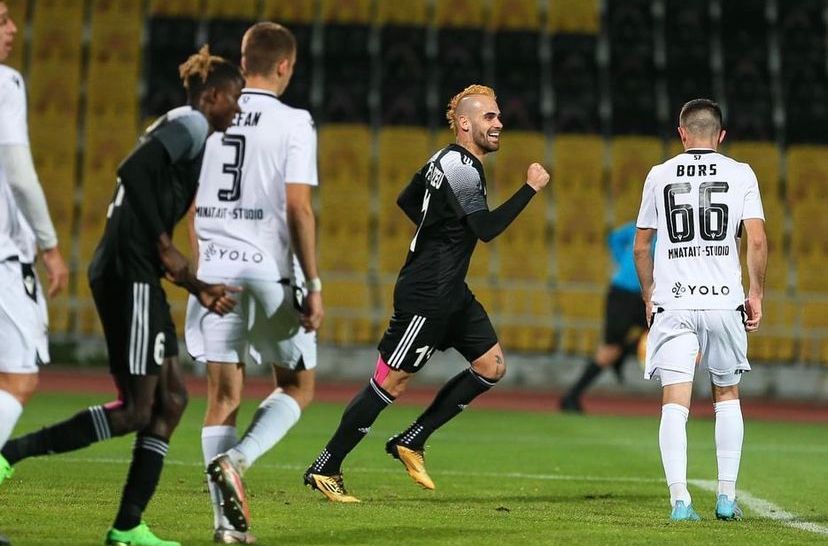 Felipe Vizeu é destaque na Moldávia e marca dois gols com camisa do Sheriff