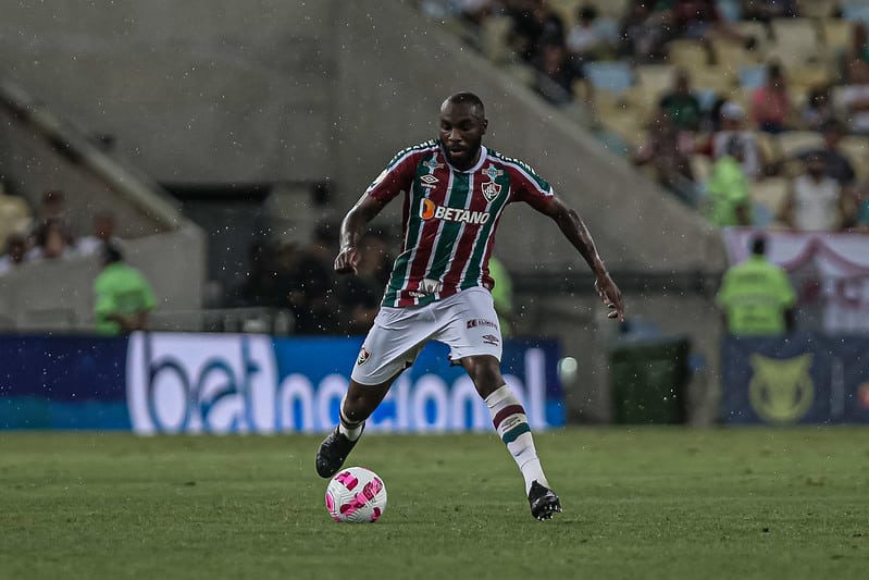 Fluminense consegue efeito suspensivo e Manoel pode encarar o Avaí