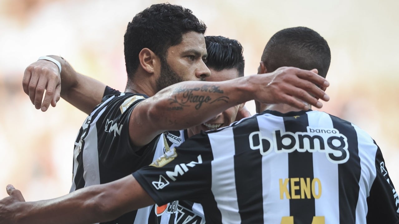 Atlético-MG terá desfalques para duelo contra Santos