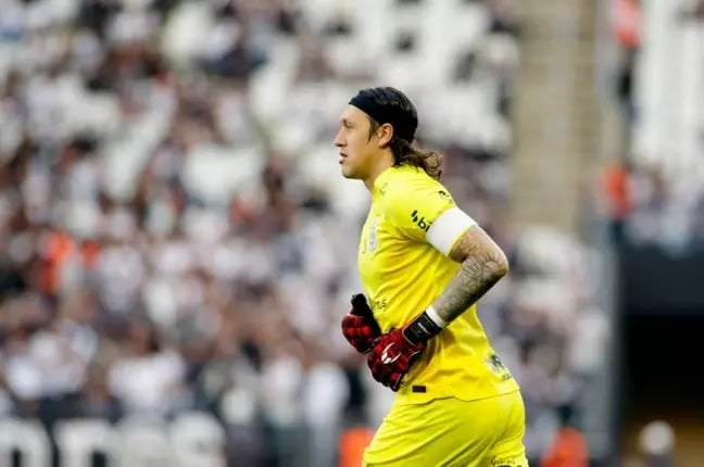 Goleiro do Corinthians pode ficar fora da final contra o Flamengo