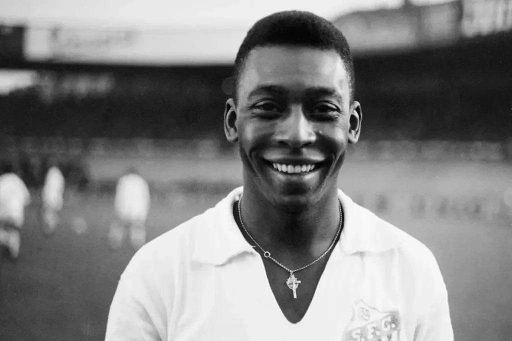 Ex-jogadores e jogadores do Santos lamentam perda de Pel&eacute;
