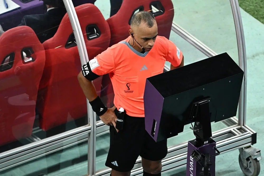 Wilson Sampaio recebe cr&iacute;ticas ap&oacute;s a partida entre Inglaterra e Fran&ccedil;a