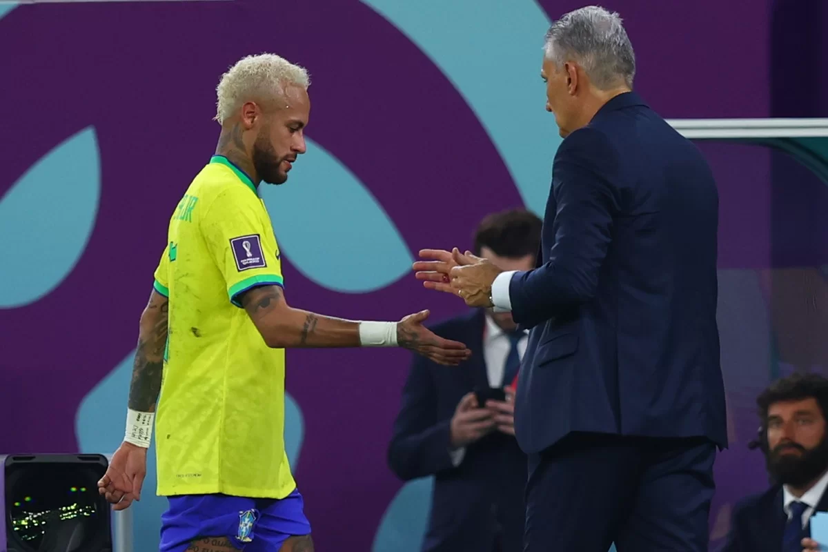 Neymar posta texto em agradecimento a Tite