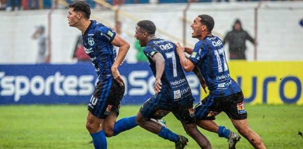 Pague Menos x Gama &ndash; resultado, destaques e rea&ccedil;&atilde;o