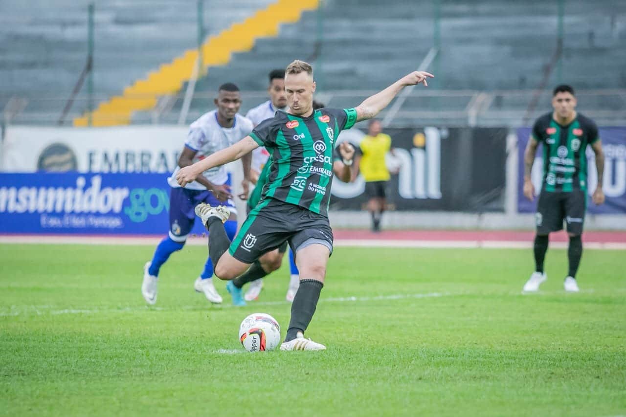 Maring&aacute; X Foz do Igua&ccedil;u &ndash; Resultado, Destaque E Rea&ccedil;&atilde;o