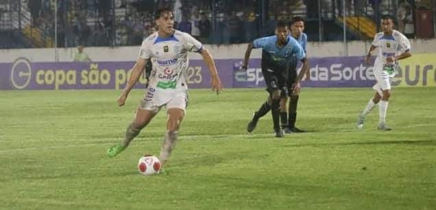 CSP x São Paulo ao vivo e online: onde assistir, horário e escalação na Copinha 2023