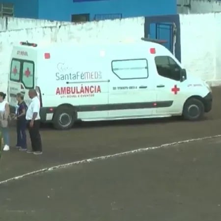 Jogador passa mal na partida entre Vocem-SP X Am&eacute;rica Mineiro