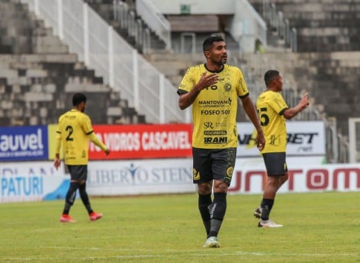 Cascavel x Foz do Igua&ccedil;u &ndash; Resultado, destaques e rea&ccedil;&atilde;o