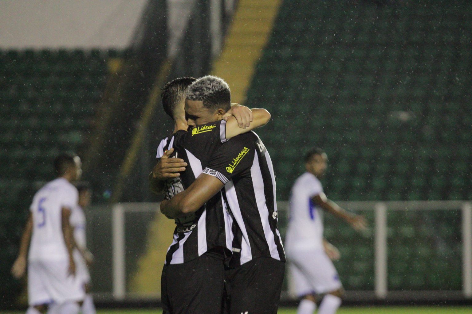 Figueirense x Barra resultado, destaques e reação