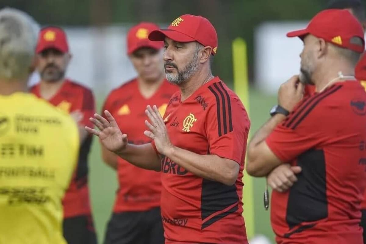 Sequ&ecirc;ncia negativa de Vitor Pereira pode lhe custar o cargo