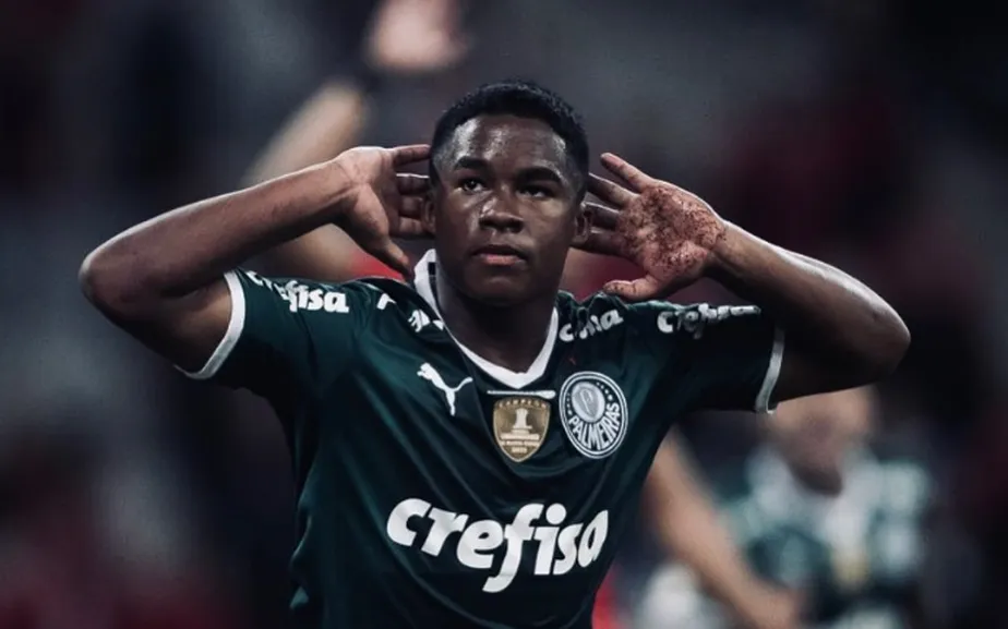 Jogadores do Palmeiras rebatem cr&iacute;ticas sobre Endrick