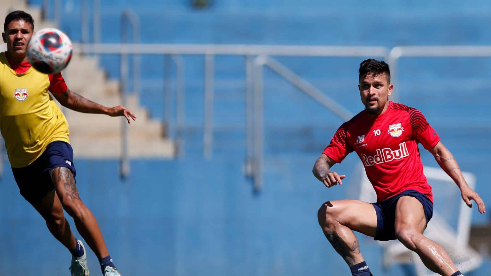 Palmeiras possui concorrentes interessados em Artur, do RB Bragantino